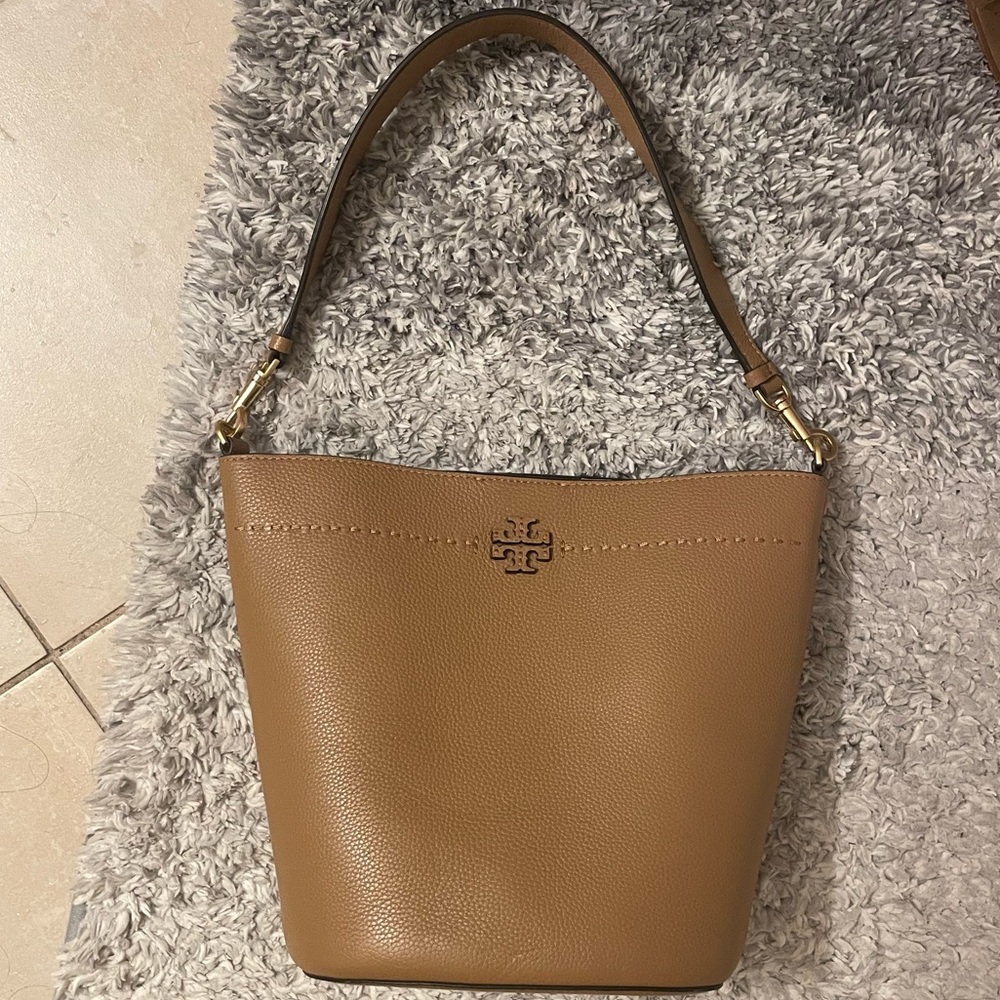 Tory Burch Sand McGraw - Picture 7 of 13